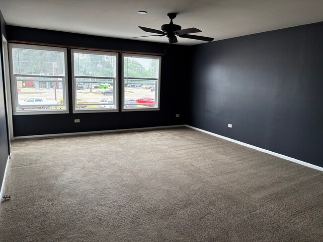 Building Photo - 4721 W Elm St