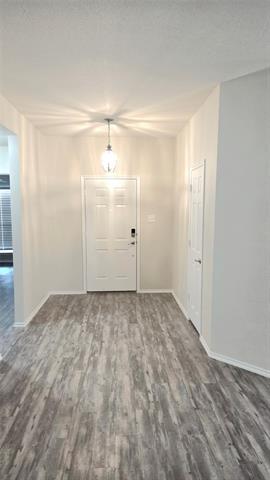 Foto del edificio - 621 Chestnut Ct