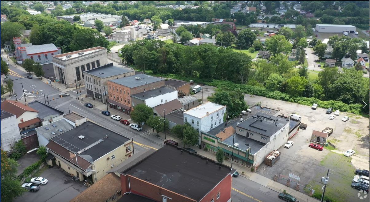 Portfolio Aerial - 1842-1844 N Main Ave