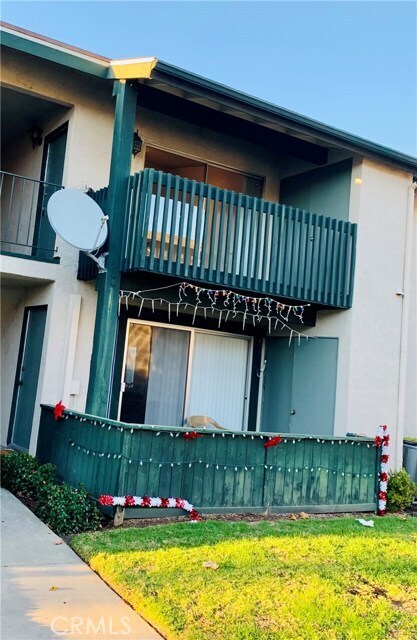 Foto principal - 23248 Orange Ave