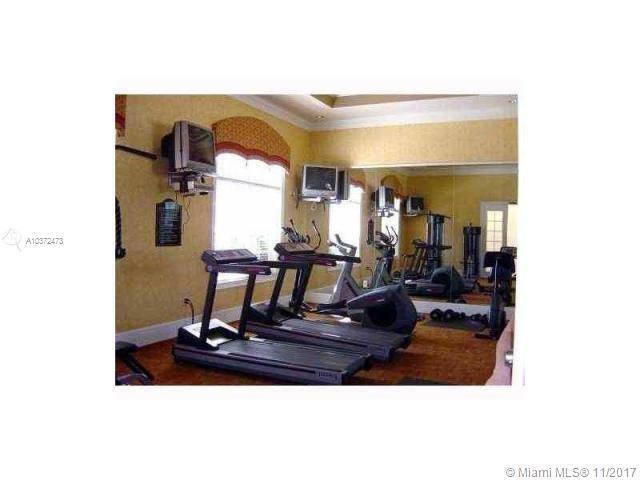 Foto del edificio - 9857 Baywinds Blvd
