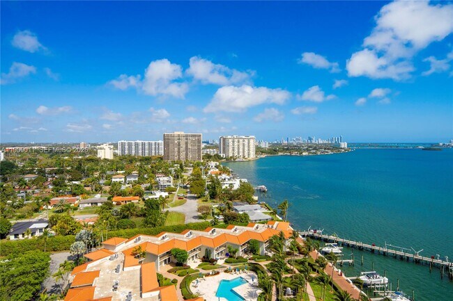 Foto del edificio - 4000 Towerside Terrace