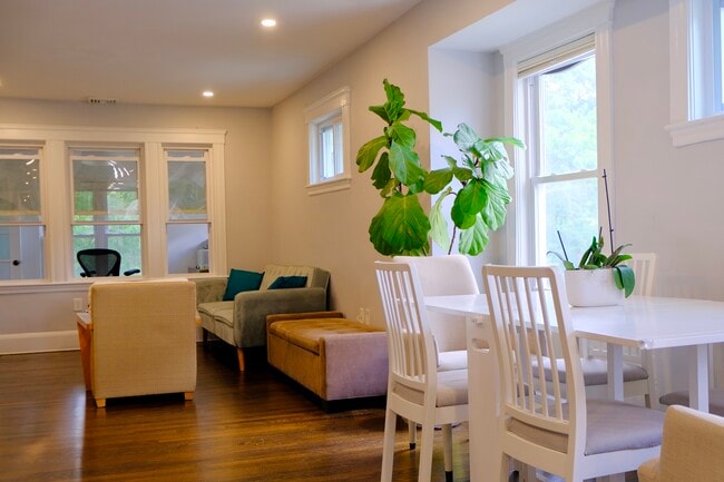 Building Photo - 164 Mystic Valley Pky