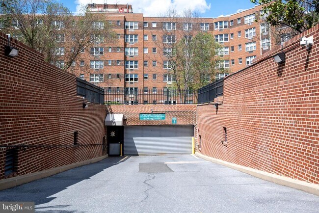 Foto del edificio - 2500 Q St NW