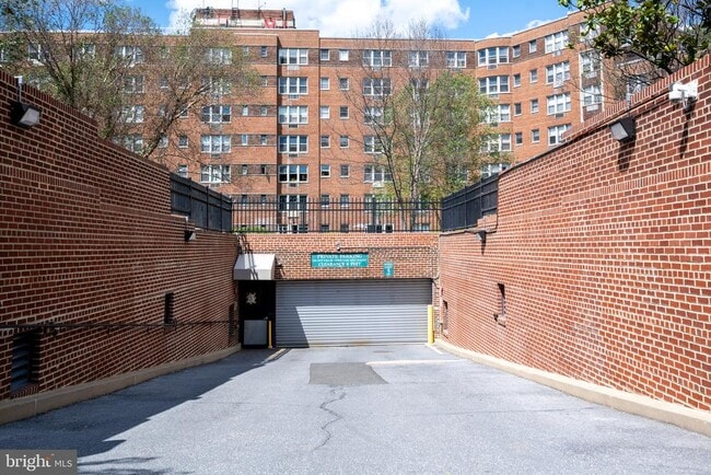 Building Photo - 2500 Q St NW