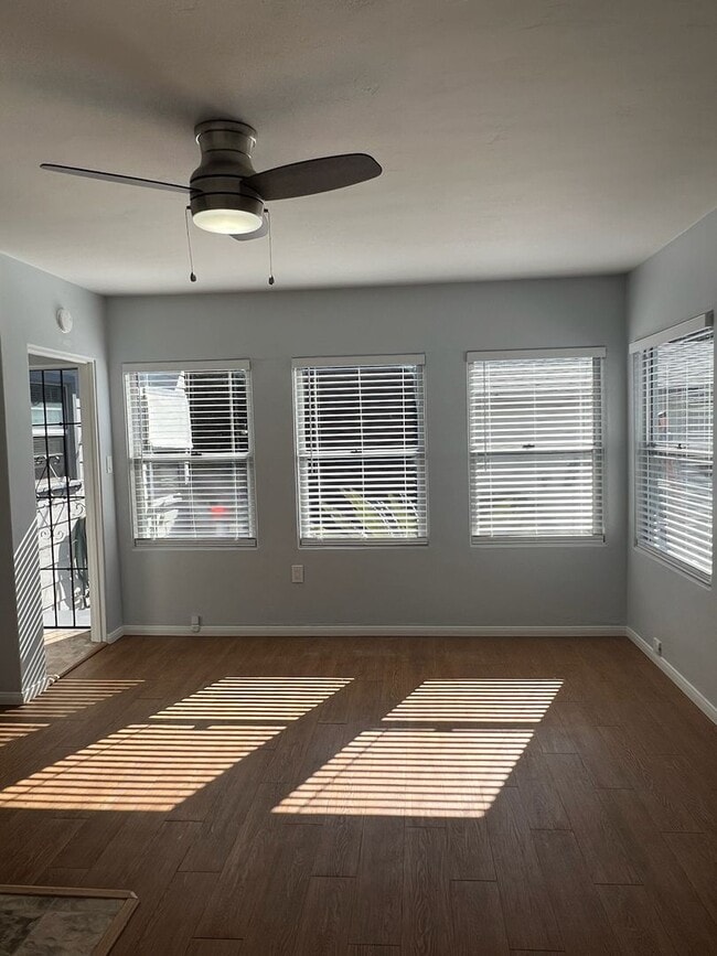 Foto del edificio - 272 Landis Ave