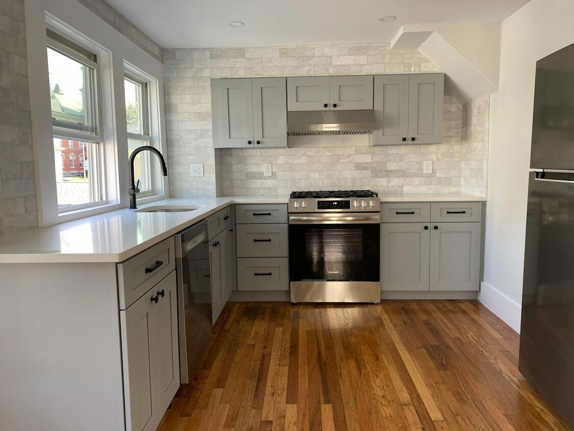 Foto principal - 23 Mason St