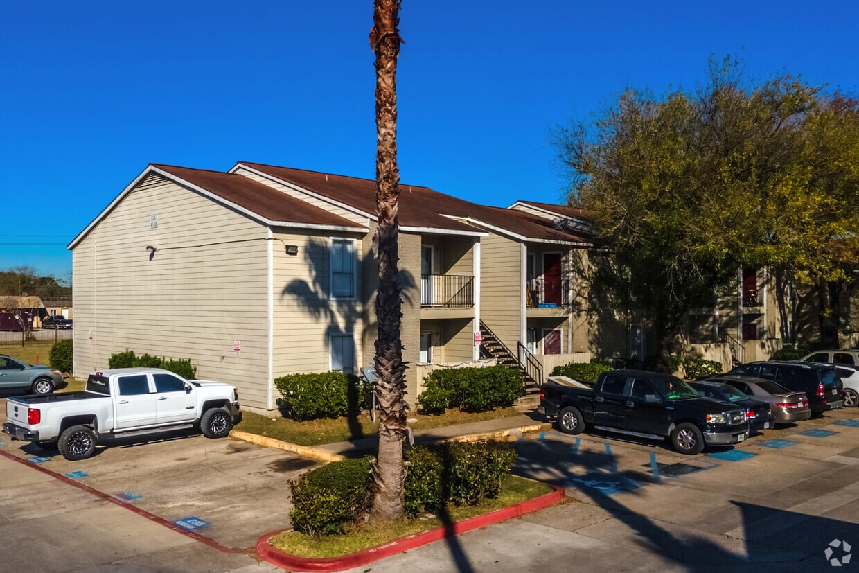 Las Palmas*299 Move In SPECIAL Apartments Houston, TX