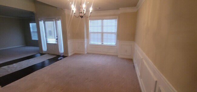 Building Photo - 61 Franklin St