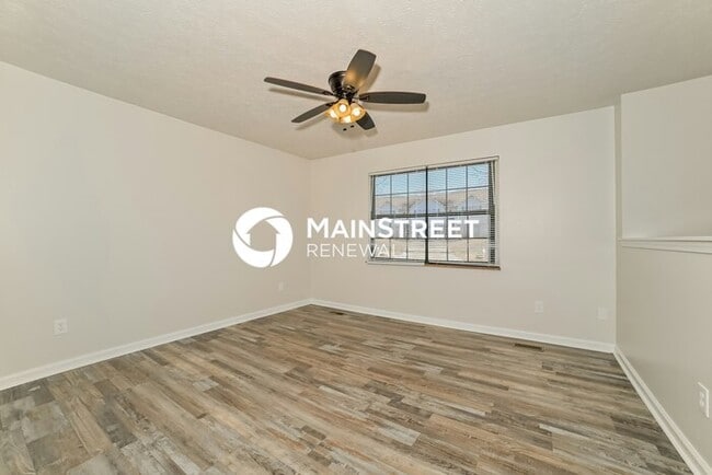 Photo - 3 Bedroom Pet-Friendly Home in KNOXVILLE, TN with Main Street Renewal