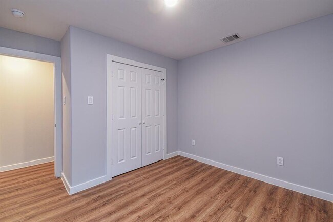 Foto del edificio - 6008 Wedgefield St