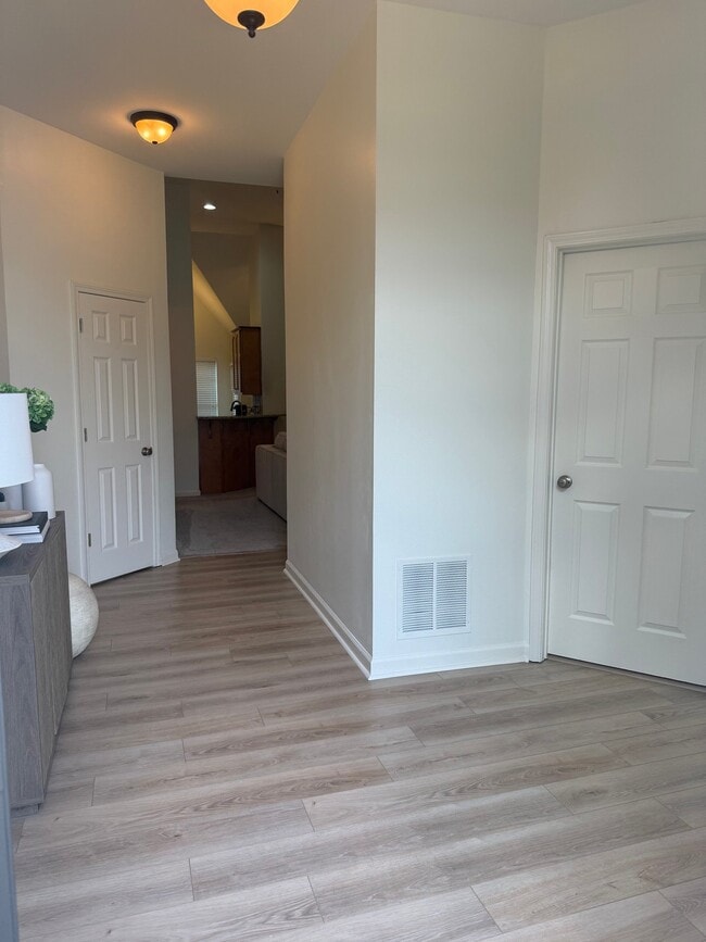 Foto del edificio - 264 Turnbridge Cir