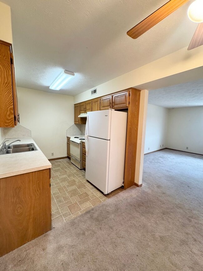 Building Photo - 2675 N 93rd St
