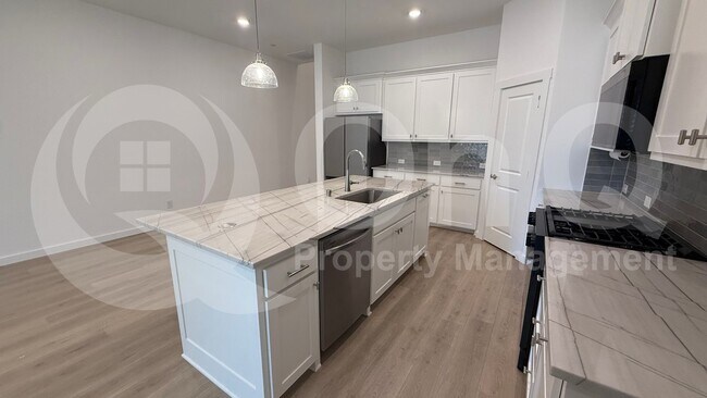 Photo - 2805 Concord Dr Townhome