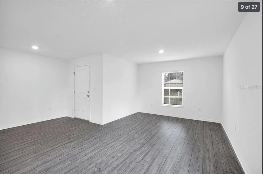Foto del edificio - 213 Hibiscus Ln