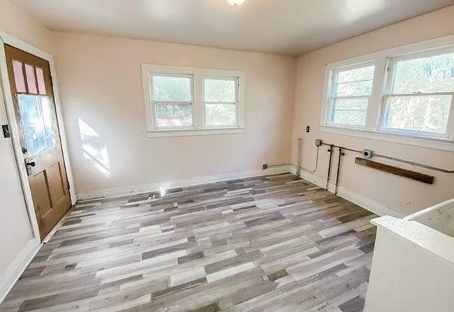 Foto del edificio - 2761 W Farm Rd 76