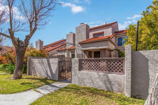 Foto del edificio - 646 Via Colinas