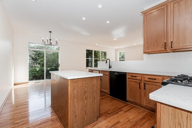 Foto del edificio - 786 Bohannon Cir