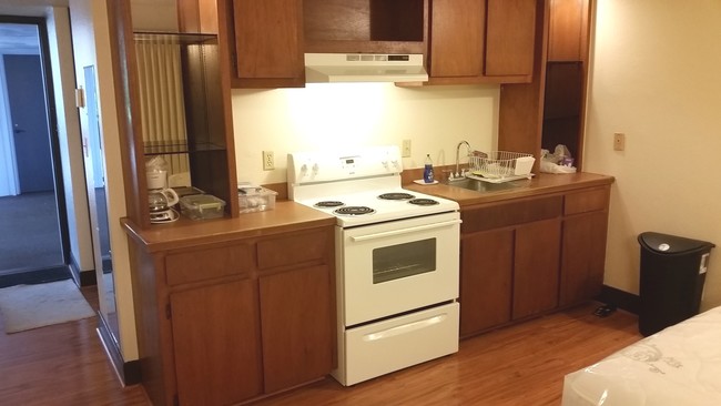 Interior Photo - Hilo Village Apartments