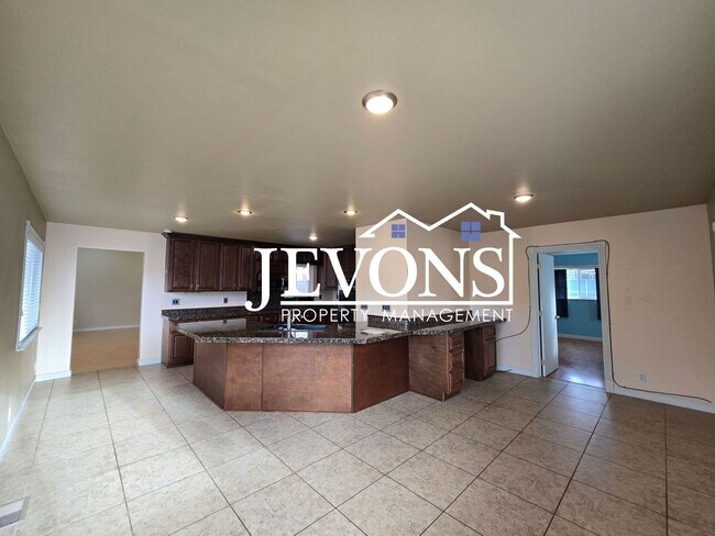 Foto del edificio - Move-in Special: $500 off your first month’s rent. Cozy 4-bedroom home with a fully equipped kitc...