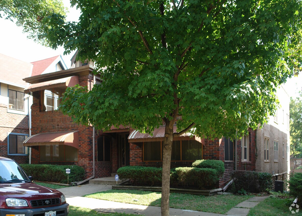 Foto del edificio - 5017-5019 Wyandotte St