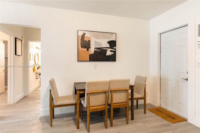 Foto del edificio - 2 bedroom in Dania Beach FL 33004