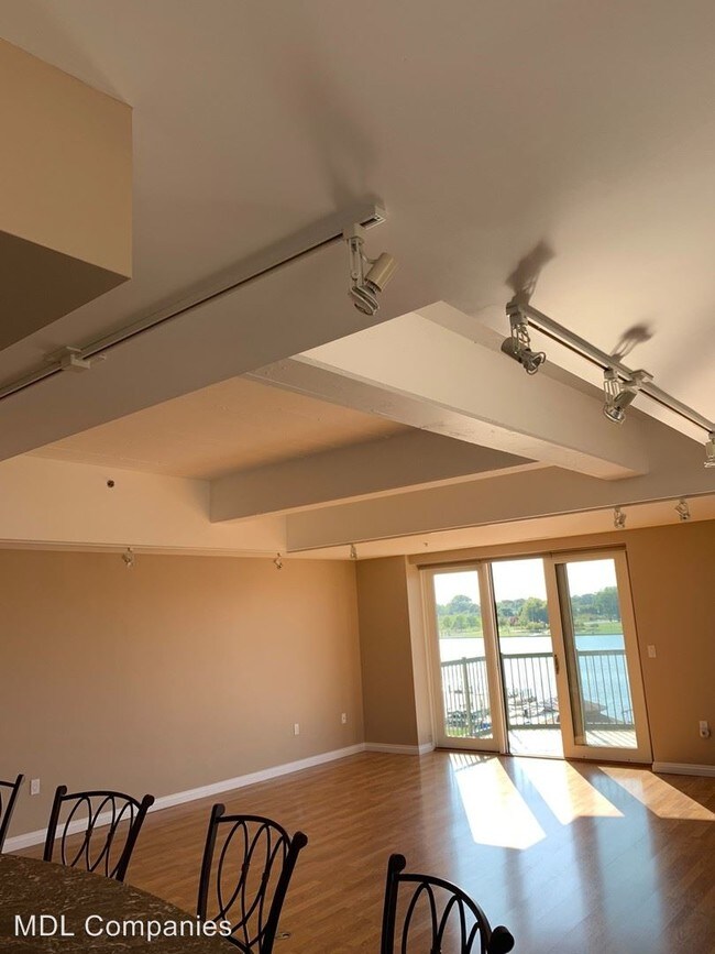 Foto del edificio - 2 br, 2 bath Apartment - 233 Jennison Place