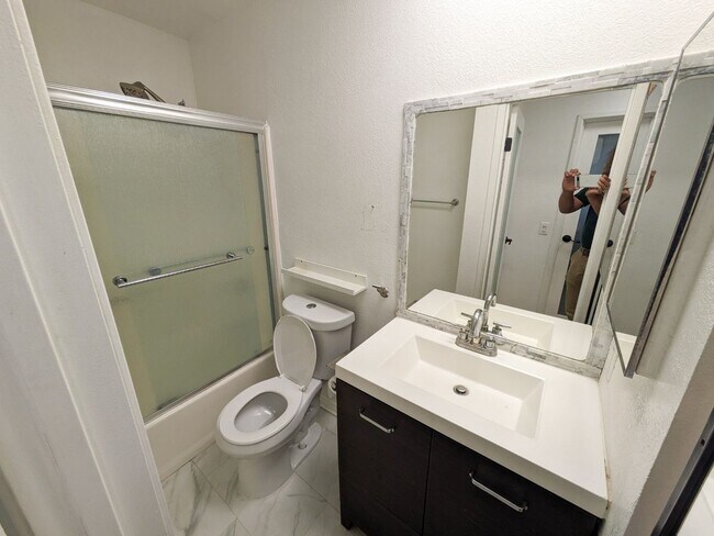 Building Photo - 1 Bedroom PS Villas 1 - Just Reduced!