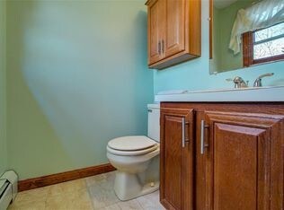 Building Photo - 28 Whispering Pines