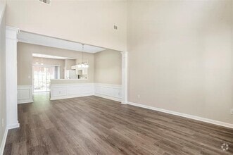 Building Photo - 2821 Ashleigh Ln