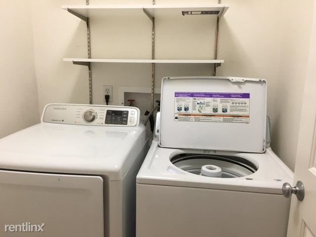 Building Photo - 2 br, 1 bath  - 365 W Roy Rd Apt 3