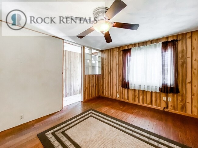 Building Photo - Cute 3 Bed 1 Bath Near Rice Park