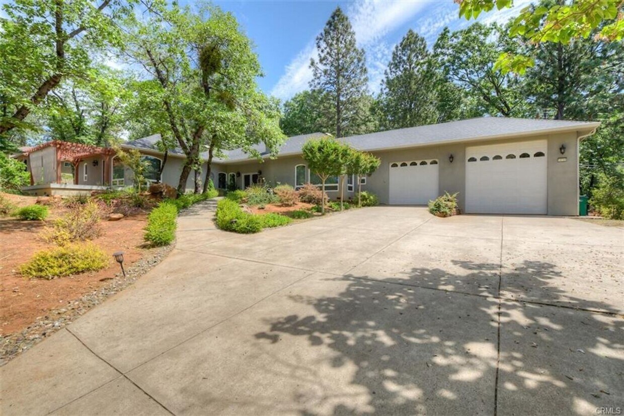Primary Photo - Rare Opportunity, Great Home Available in ...