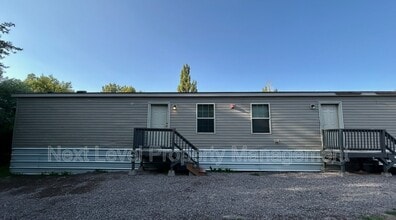 Building Photo - 2115 2nd Ave E