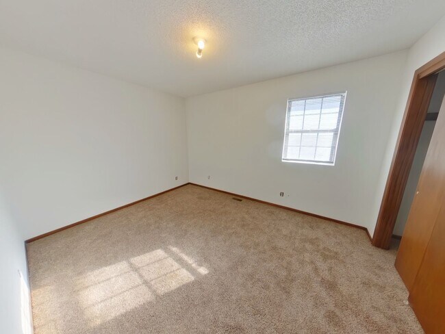 Foto del edificio - 3227 S Illinois St