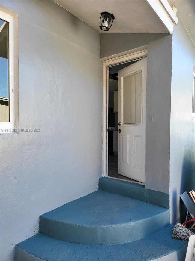 Building Photo - 123 NW 59th St