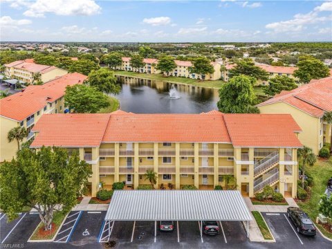 Foto del edificio - 8264 Key Royal Cir