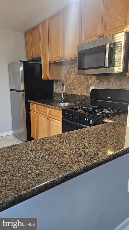 Foto del edificio - 6007 Bingham St