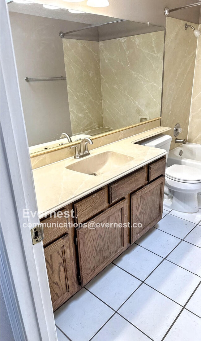 Building Photo - 2457 N Ironwood Ridge Dr