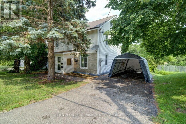 Photo du bâtiment - 121 Seventh St