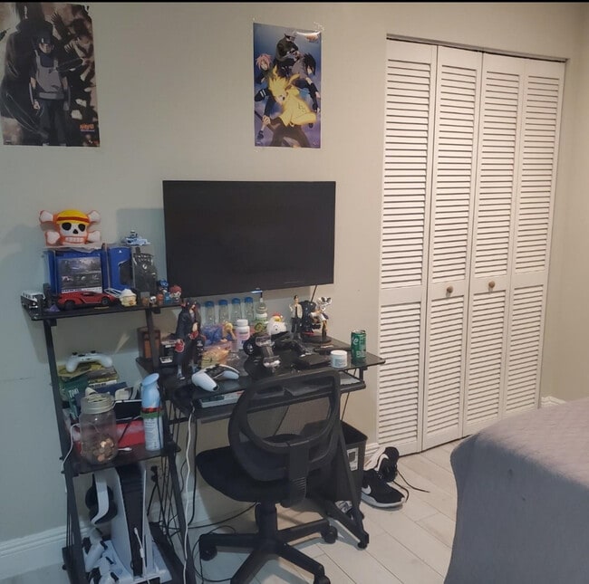 Building Photo - 314 NW 47th St