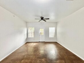 Building Photo - 10702 Mathom Landing