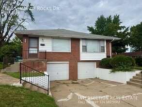 Building Photo - 803 Chain of Rocks Dr