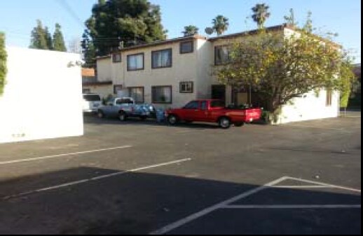 Primary Photo - 511-513 W Wilken Way