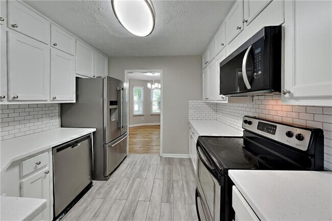 Foto del edificio - 2920 Summit Point Ct
