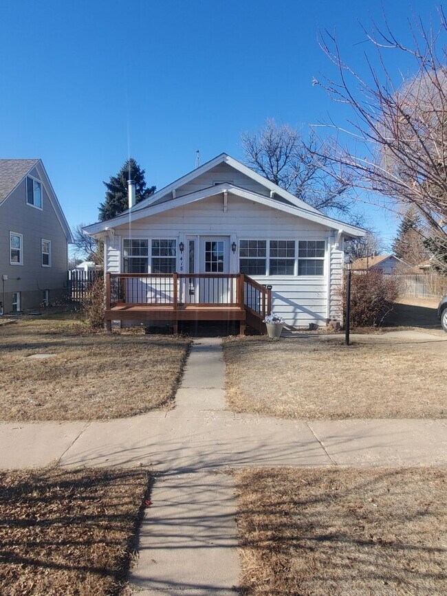 Foto del edificio - Charming 3B/1B With Plenty of Space Availa...