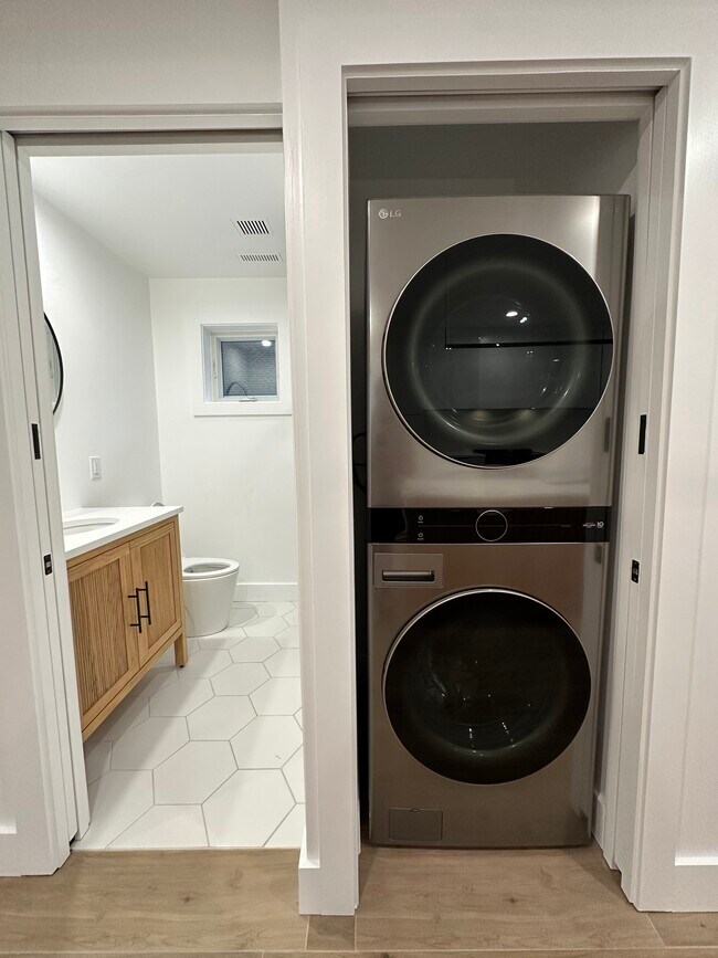 In-suite laundry - 1285 W 67th St