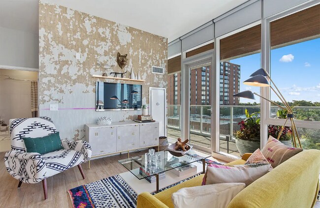 Foto del edificio - 1010 Lake St