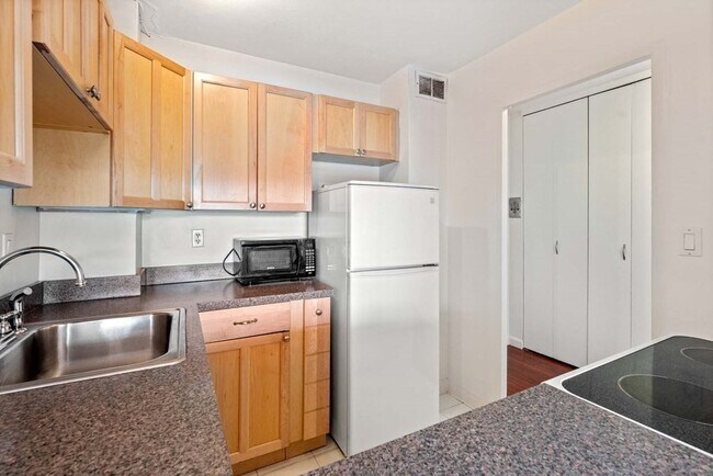 Foto del edificio - 60 Babcock St