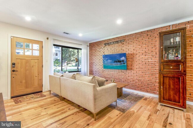 Foto del edificio - 6418 4th Ave